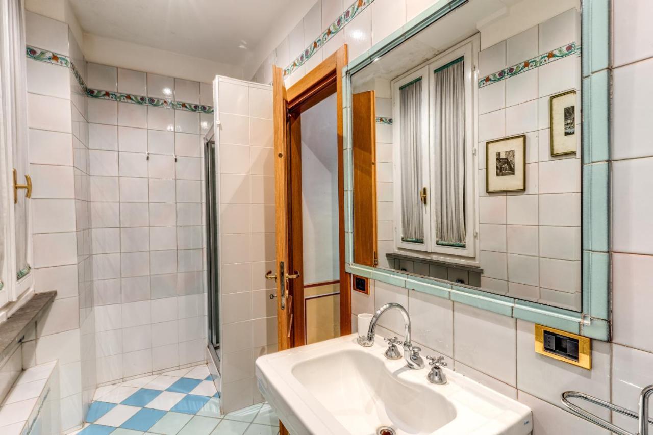 Lovely Flat By The Trevi Fountain Apartment โรม ภายนอก รูปภาพ