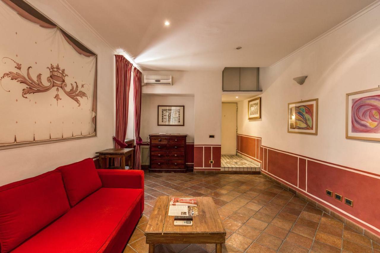 Lovely Flat By The Trevi Fountain Apartment โรม ภายนอก รูปภาพ
