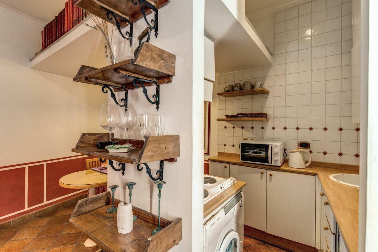 Lovely Flat By The Trevi Fountain Apartment โรม ภายนอก รูปภาพ