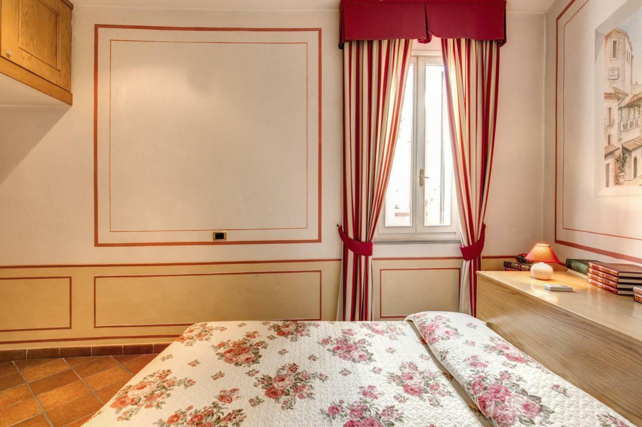 Lovely Flat By The Trevi Fountain Apartment โรม ภายนอก รูปภาพ